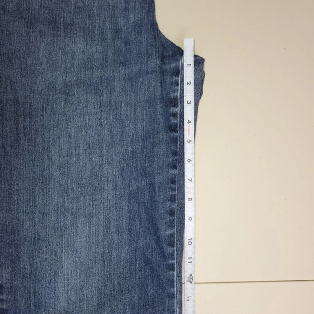 Gloria Vanderbilt Amanda Jeans Womens Size 16W Relaxed Fit Classic Blue‎ Denim - Picture 7 of 8